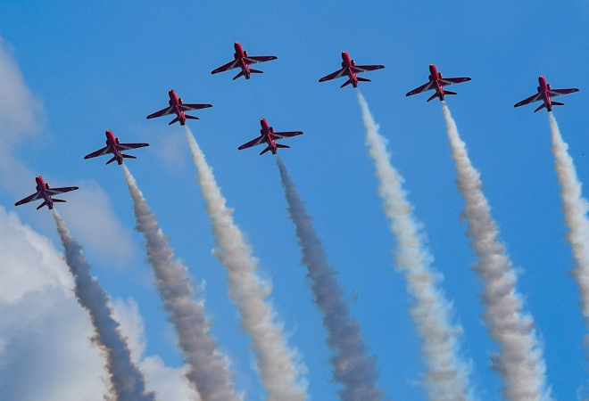 BRITANSKI SPEKTAKL NA HRVATSKOM NEBU! Piloti postrojbe Red Arrows vratolomijama oduzimaju dah