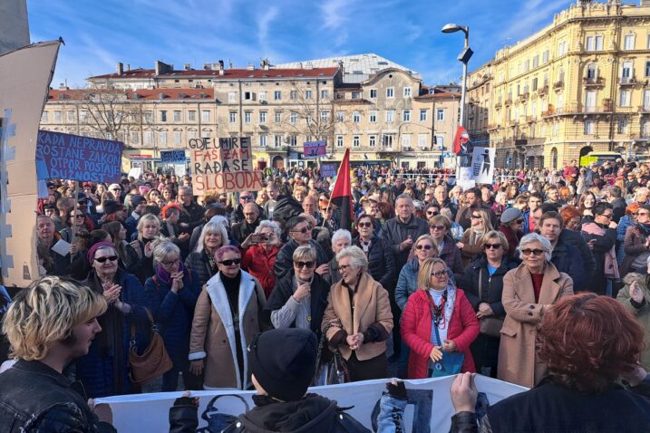 Riječka policija protiv devetorice privedenih podnijela optužne prijedloge zbog ZDS-a i dizanja desnice u vis