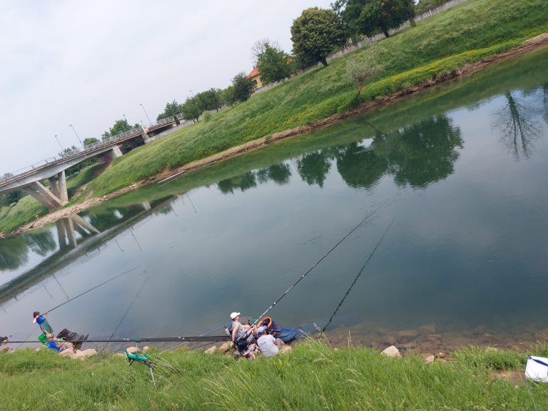 Evo koliko će u 2022. godini ribiči morati izdvojiti za dozvole da bi mogli mirno pecati