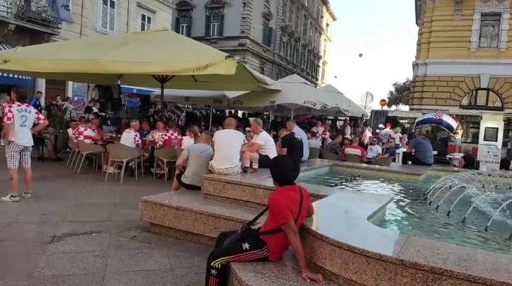 Rijeka u plamenu: Navijači se okupili za veliki nogometni spektakl Hrvatske reprezentacije