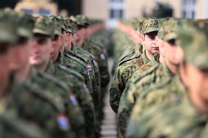 Vlada je objavila kako će se vojni rok moći služiti civilno. Određene naknade, kvote, uvjeti...