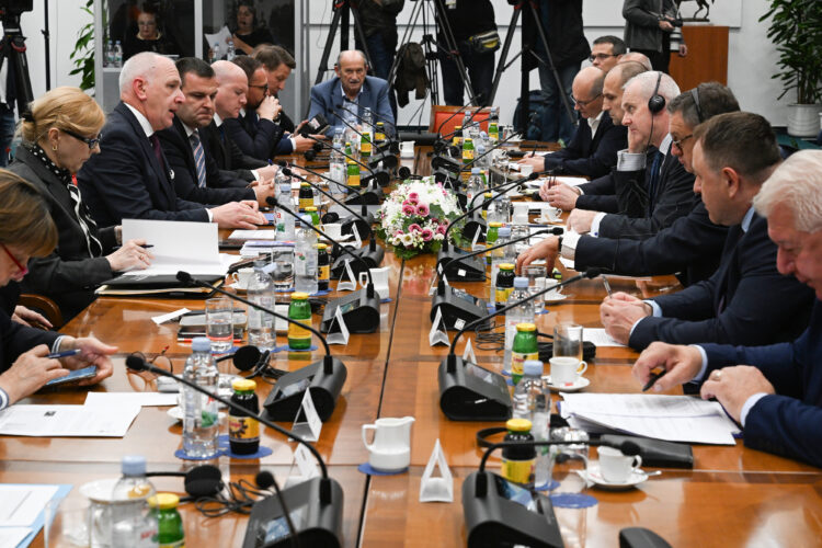 Ruge o sudjelovanju u misiji NSATU: 'Hrvatska neće postati meta ruskih napada'