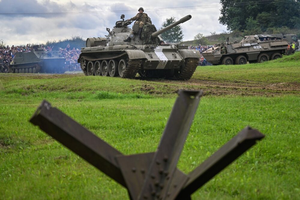 Rusija nije planirala poslati svoje 70 godina stare tenkove u direktne napade, no postali su očajni