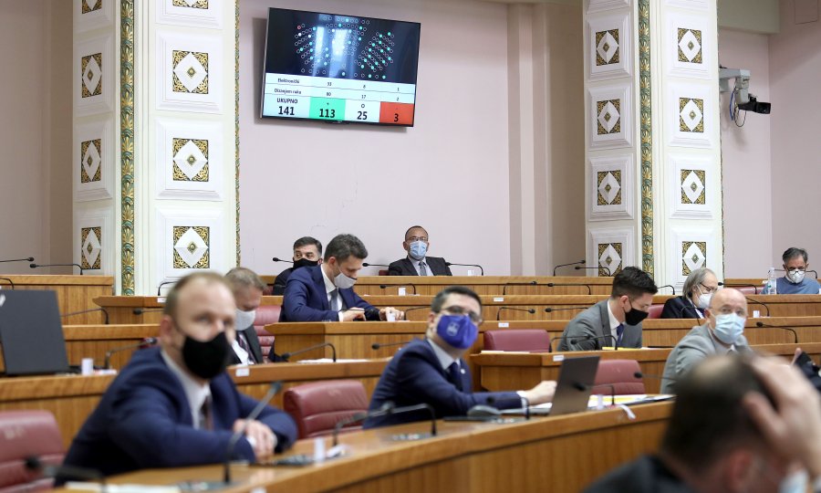 Sabor jednoglasno izglasao gospodarski pojas, većinom prošao i Zakon o obnovi, ali i famozni zaključak o reformi u HGK
