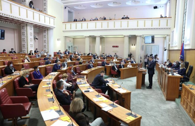 HRVATSKA DANAS GLASA O KLJUČNOM DOKUMENTU NACIJE! Evo na što ćemo potrošiti 49,1 milijardi kuna: Otkrili koliko je Hrvatska uplatila EU, a koliko je dobila nazad!