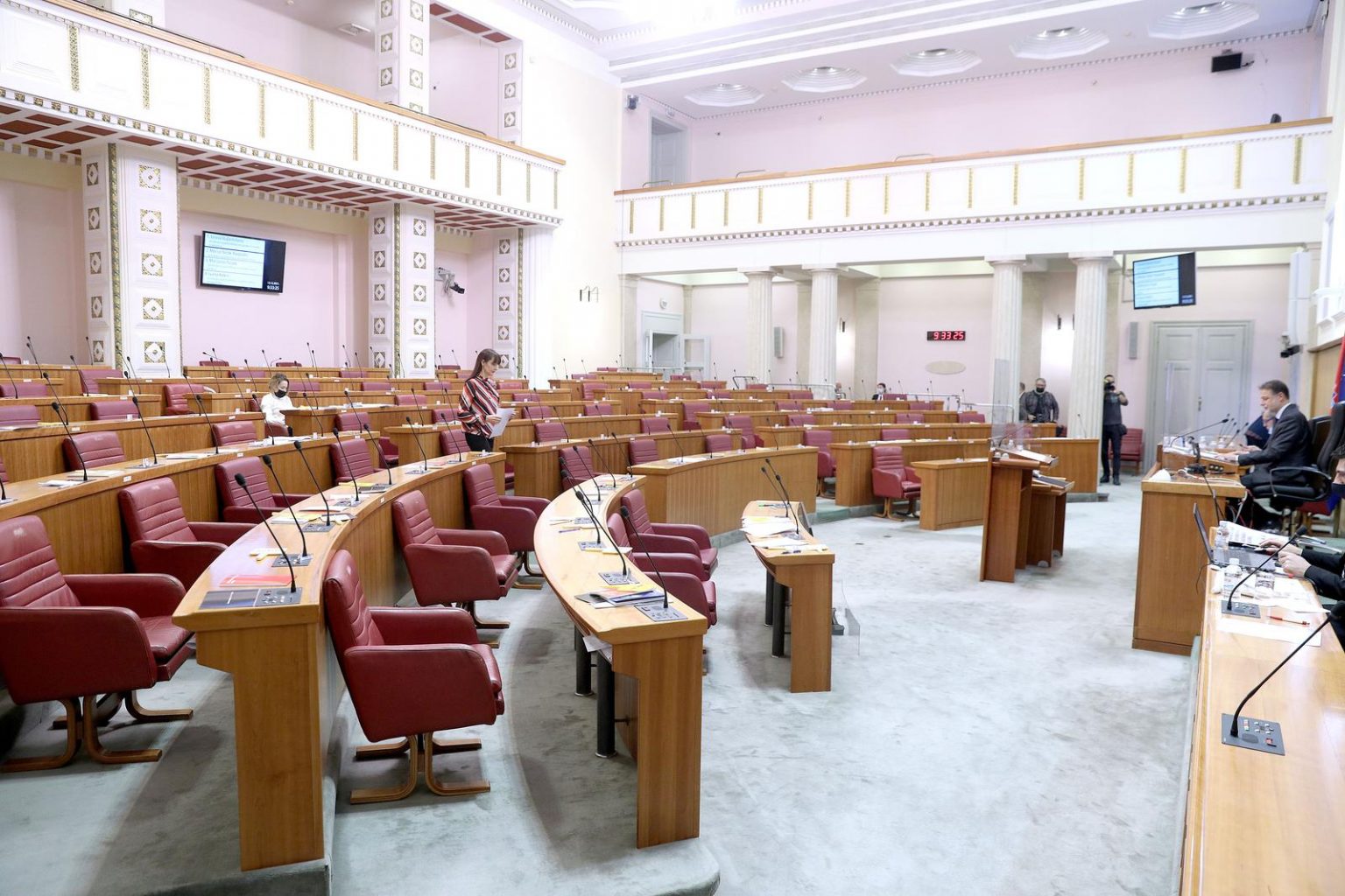 Do 4 ujutro trajala rasprava o pobačaju, danas glasanje