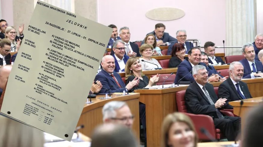 Imamo ovotjedni meni saborske kantine, tamane se bečki, vratina i riba za cifru za koju se ne može kupiti ni burek