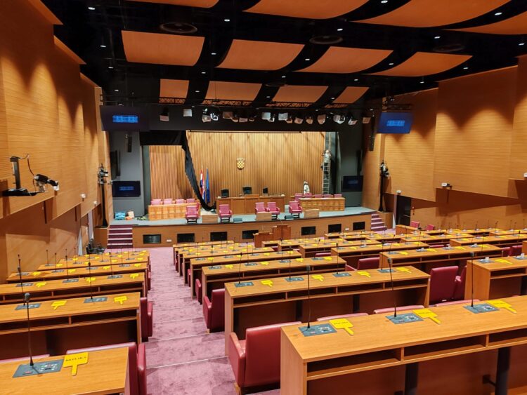 HRVATSKI SABOR Na dnevnom redu prije stanke nova ministrica i vojno osposobljavanje