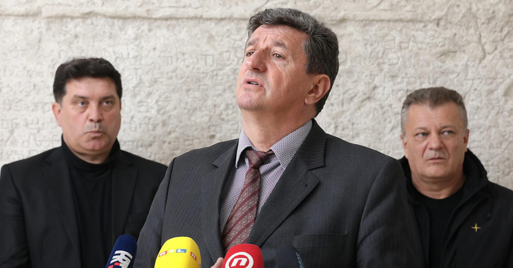ŽELJKO SAČIĆ UŽIVO IZ MARKUŠEVCA - EPICENTAR DANAŠNJEG POTRESA