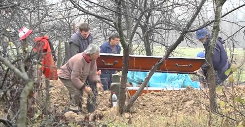 Potpora gospođi Kim Ann Škoro, hrvatskoj ženi i majci hrvatske djece