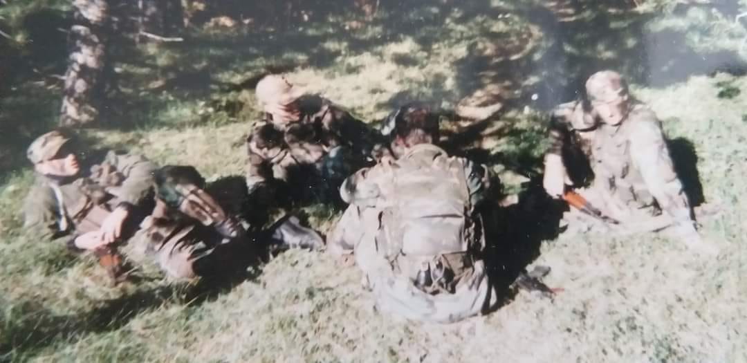 Domoljubna poezija: Popušio sam mladost