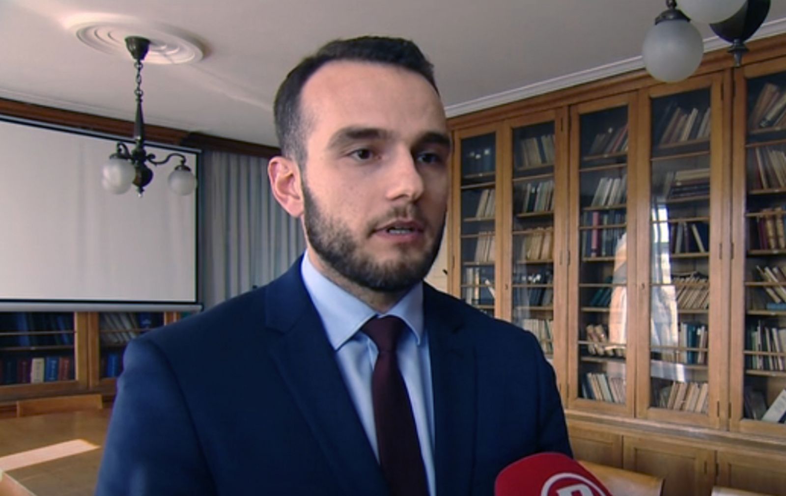 Kako su poruke iz mobitela Horvatove bivše pomoćnice dovele USKOK do ministra Aladrovića