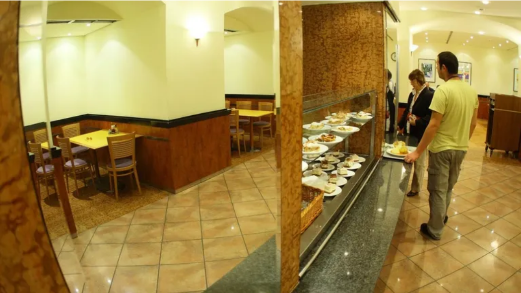 SABORSKI KONOBAR NIJE PRIJETIO PLENKOVIĆU: Sud ga oslobodio, DORH se žali: Rekao da će im zavrnuti vratom, Dubrava ima drugačije zakone