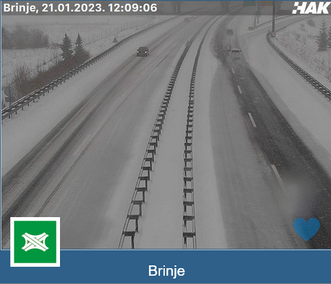 Zimski uvjeti na cestama: Snijeg u Dalmaciji, dijelovi zatvoreni za promet