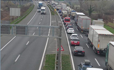 Prometne nesreće i radovi na cestama: Zatvorena dionica Autoceste A3 zbog prometne nesreće