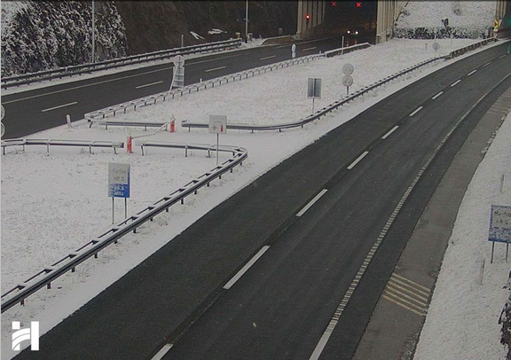 Zimski val zahvatio Hrvatsku: Snijeg u gorju, olujna bura na Jadranu i zahladnjenje u cijeloj zemlji