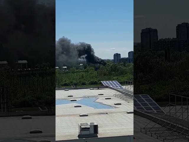 CRNI DIM U TRAVNOM! Gori na Sarajevskoj, građani ne znaju što se događa! Vatrogasci su na terenu