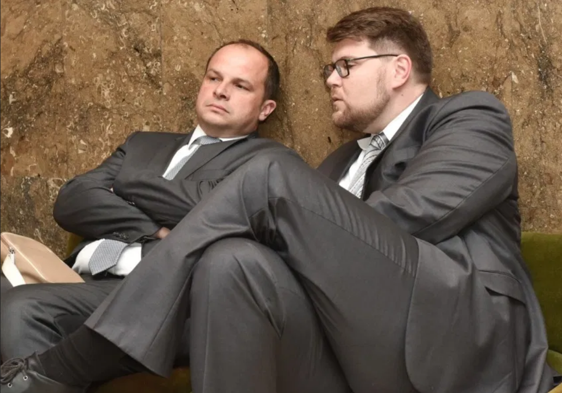 Stranka na koljenima – SDP-ovi prvoborci trgaju članske iskaznice