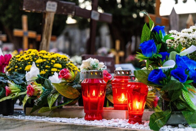 Blagdan je Svih svetih: Znate li što obilježavamo danas, a što na Dušni dan?