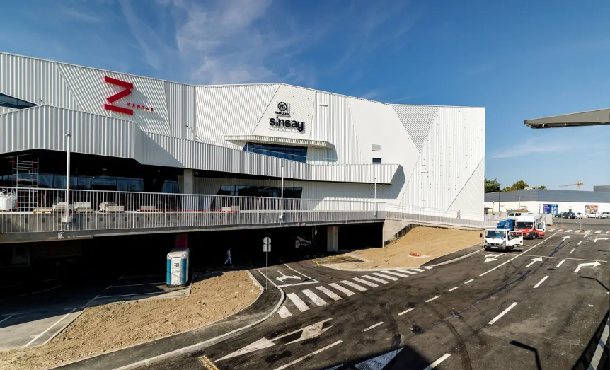 FOTO Danas se otvara šoping centar Z u Španskom, ima vanjski grijani trg i terene