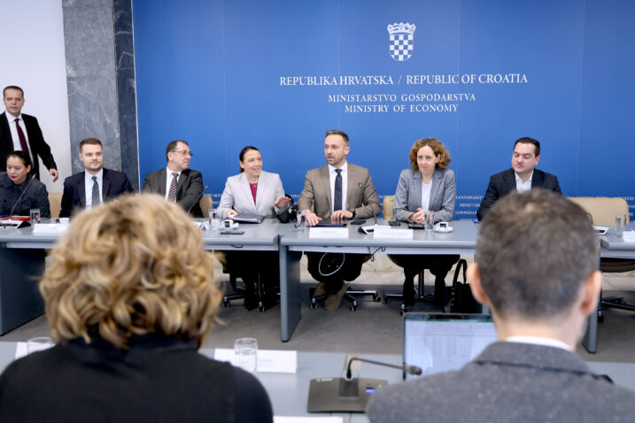 Je li Vlada matirala sindikate? “Sada su neke stvari jasnije, dogovori su rađeni ispod stola”