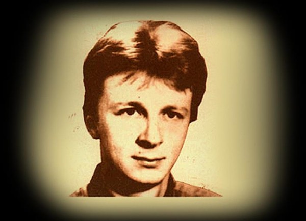 14. ožujka 1997. Siniša Glavašević – pokopan uz kolegu i prijatelja Branimira Polovinu - TUŽNO SJEĆANJE