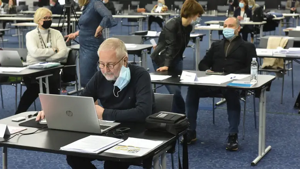 ZAGREBAČKA SKUPŠTINA Tek sad uveli odredbu da bez potvrde o nekažnjavanju nema posla u Holdingu ili u Gradu