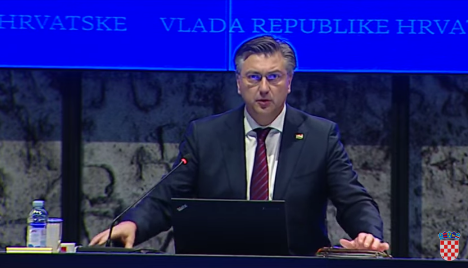 Plenković o gorivu: 'Poskupjelo je neznatno, bilo bi još i skuplje da nismo donijeli mjere Vlade'