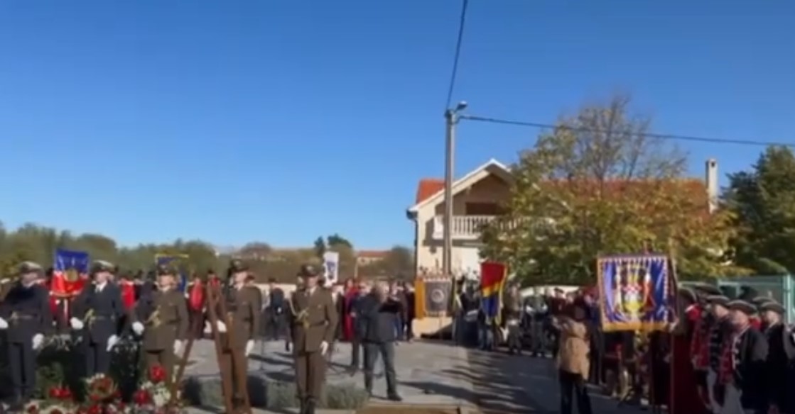 Surovi napad iz dva smjera ranjena Škabrnja nije izdržala: Tisuće ljudi poklanjaju se žrtvama