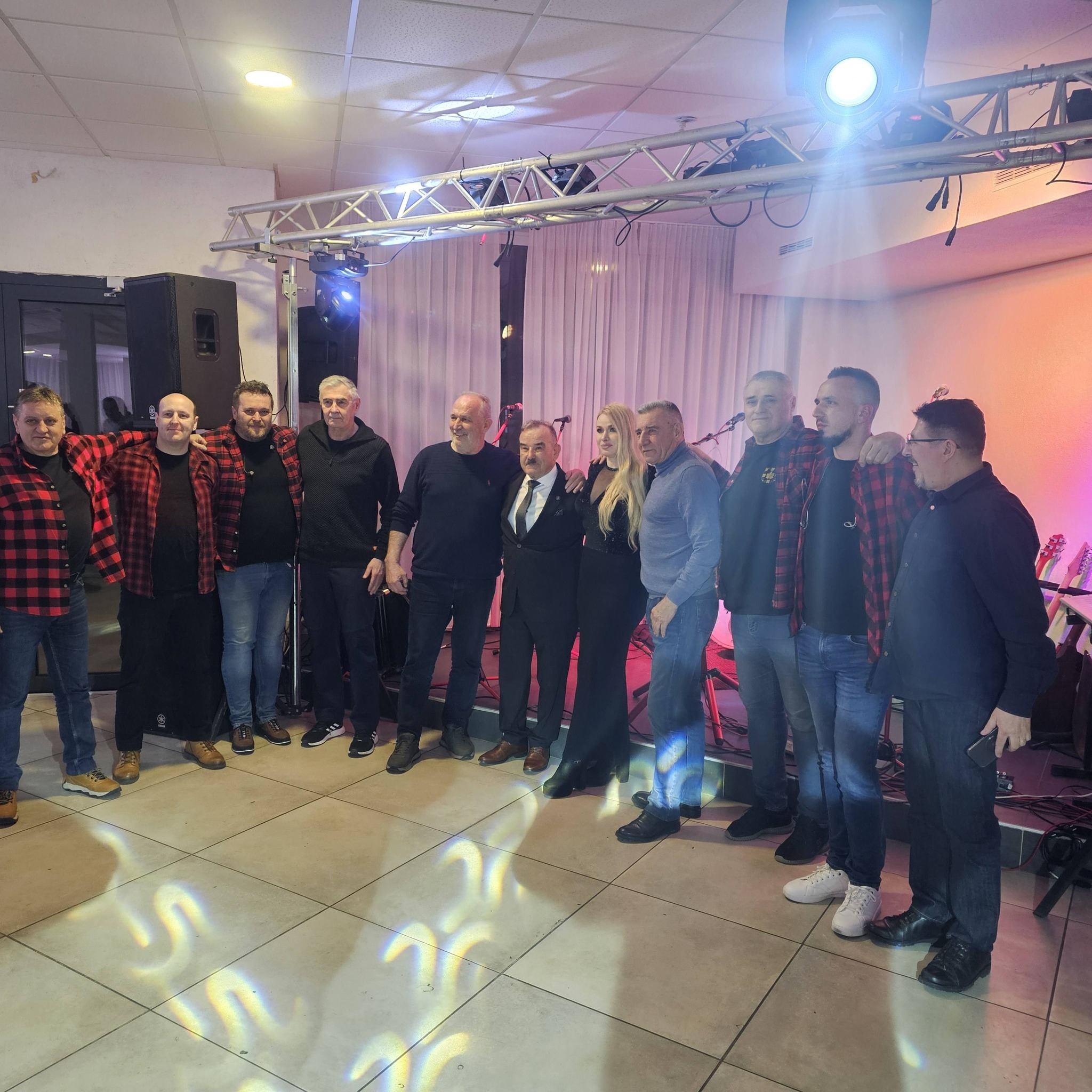 Skejo proslavio 70. rođendan u ugodnom društvu