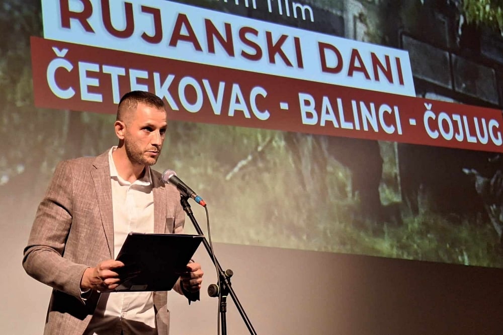 Na svečanoj promociji u Slatini predstavljen dokumentarni film “Rujanski dani: Četekovac, Čojlug, Balinci” autora Dine Mataza i Mihaela Puljića (VIDEO)