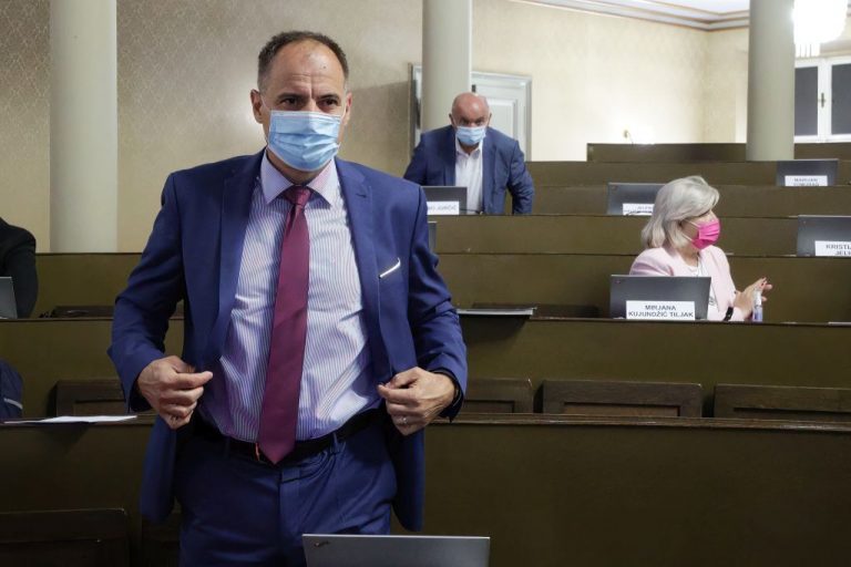 Zagrebačka Gradska skupština: Dobrović (DP) – Nakon 80 dana nove vlasti još se radi analiza o otpadu