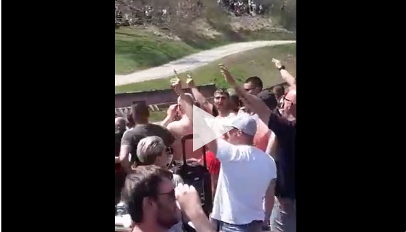 (VIDEO) DOUŠNICI PORTALA "NOVOSTI": “PJEVAJU USTAŠKE KRAJ TITOVE KUĆE, a policija nije uredovala!”