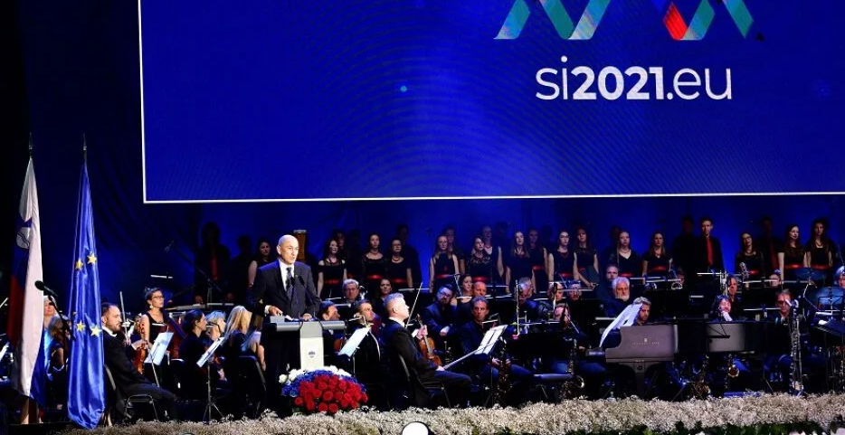 Slovenija preuzima predsjedništvo Vijećem EU-a, predsjedanje pod povećalom zbog Janšinog svrstavanja uz Orbana