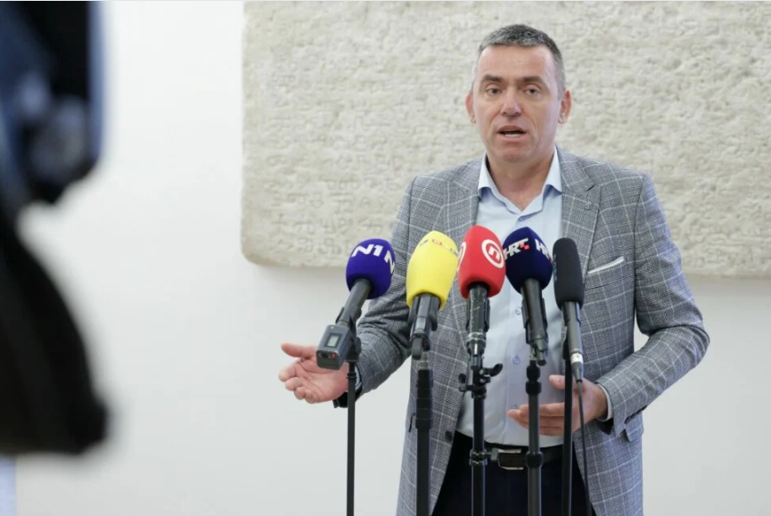 Mlinarić nije ostao dužan Medvedu: Samo kroz Zakon o hrvatskim braniteljima vam se 'provuklo' 800 milicajaca SAO Krajine