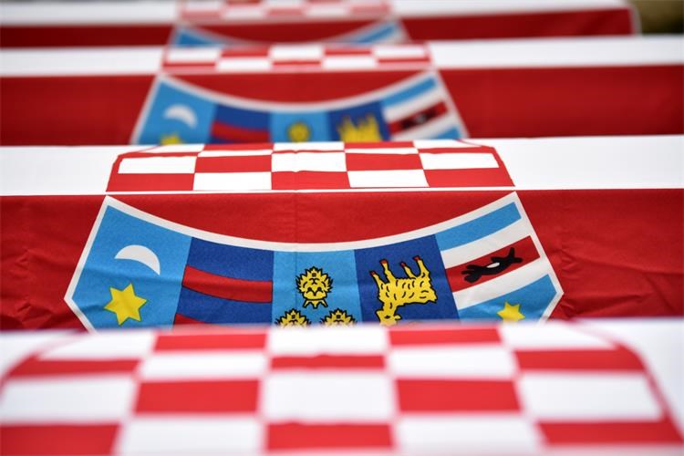 Komemorativni program posljednjeg ispraćaja i ukopa 814 žrtava iz jame Jazovke