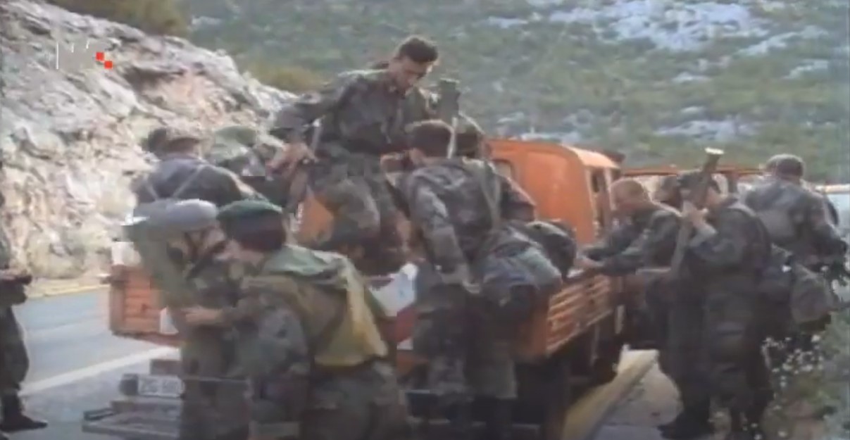 18. svibnja 1992. Spaljena zemlja – hrvatski vojnici pregazili ideju Velike Srbije na jugu Hrvatske! (VIDEO)