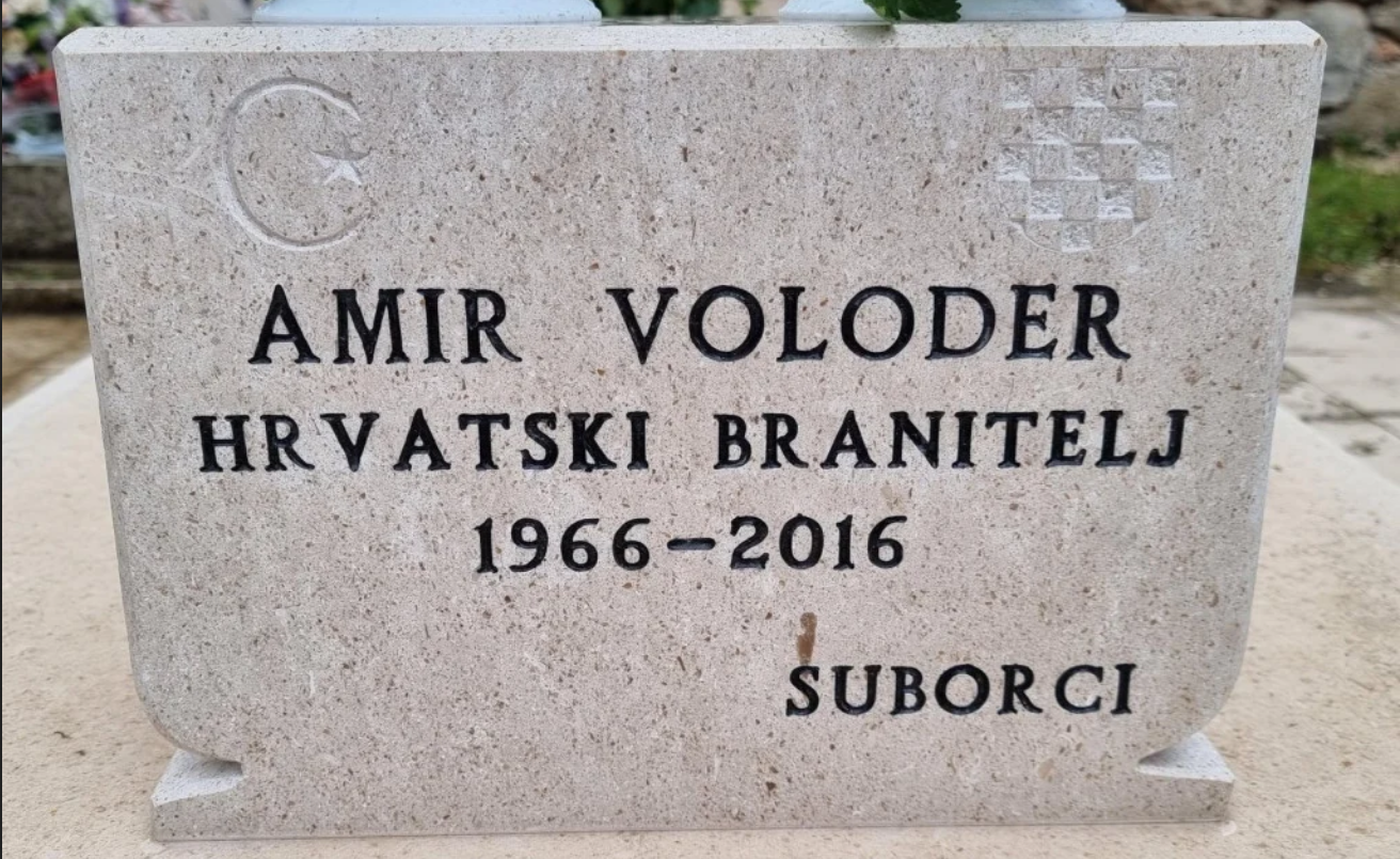 Dubrovački branitelji dostojno označili grob svog suborca Amira Volodera, posebnu zahvalu uputili Salkanu efendiji Heriću