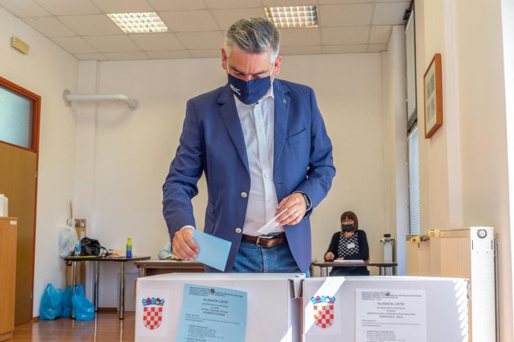 Spor oko izbora u Istri