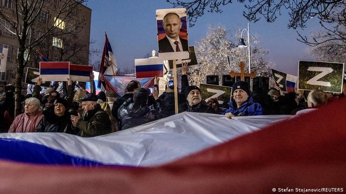 "RUSIJA JE DANAS IZRAZITO DEMOKRATSKA DRŽAVA" - TVRDI RATNI ZLOČINAC U IME SRPSKIH "PATRIOTA"