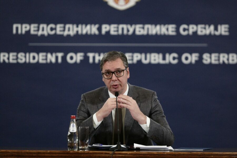Srbiji prijete teške posljedice, Vučić: “Ja sam vojnik države”