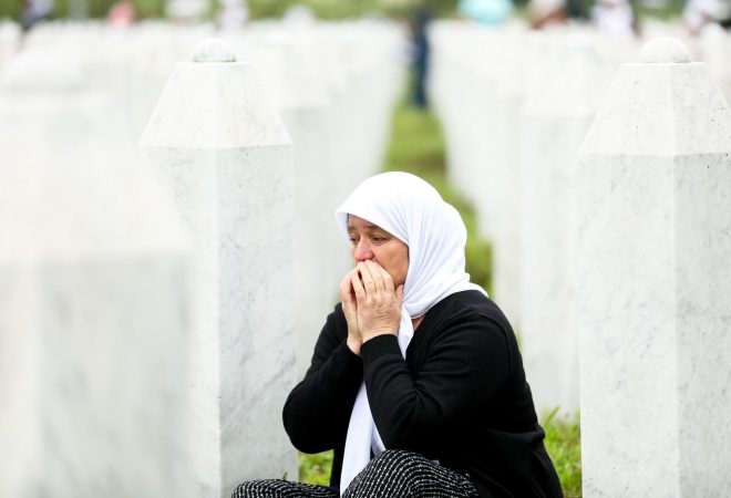 TKO NEGIRA SREBRENICU MOŽE DOBITI PET GODINA ZATVORA! Povijesni dan za Bosnu, visoki predstavnik donio zakon o kojemu će se govoriti!