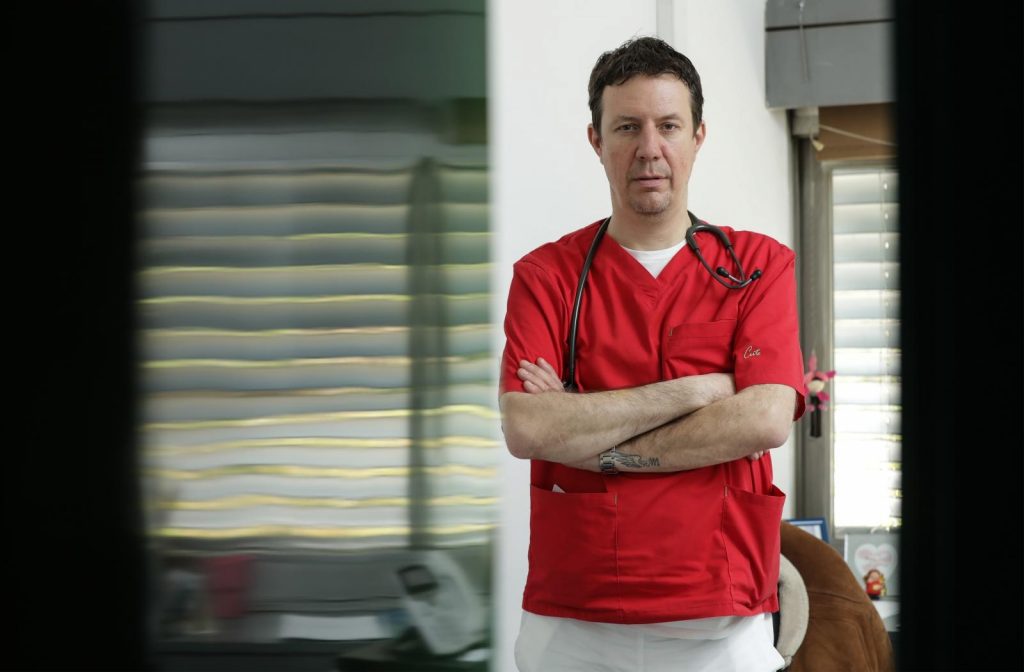 Saša Srića: Zadravec preagresivno ulazi u priču, napada struku neargumentirano