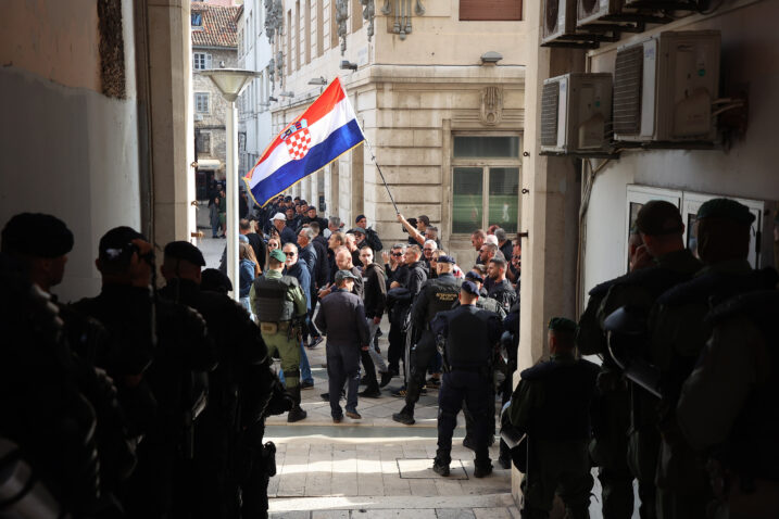 Policija tvrdi da je spremna za moguće nove skupove Torcide. Nastavlja se istraga o upadu na Blatinama