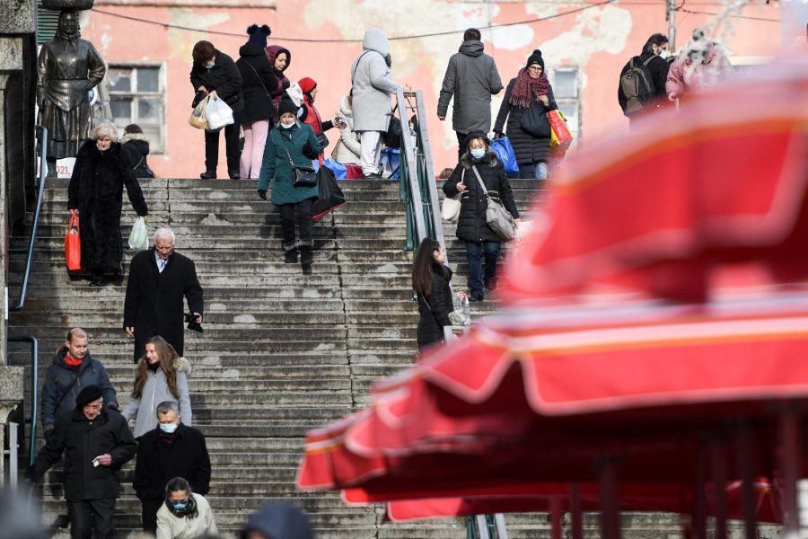 “Pola milijuna ljudi manje, a 100 tisuća više zaposlenih u javnom sektoru”