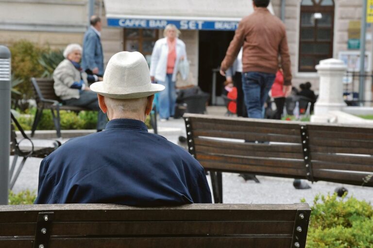 Nacionalnu naknadu za starije ne prima dvije trećine korisnika: Neki umirovljenici i ne znaju da imaju pravo na taj novac