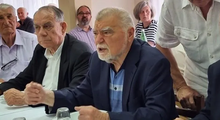 MESIĆ: “Mladi ne znaju o partizanima, vlast plaća falsifikatore koji šire laži o Jasenovcu, škola je ispostava crkve”