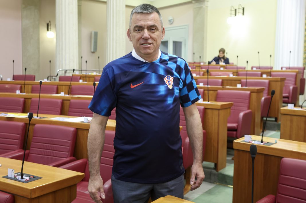 Mlinarić: Pitam DORH što je napravio da procesuira onoga tko je ubio Modrićevog didu?