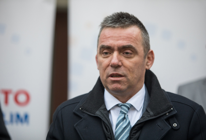 SAČIĆ ŠOKIRAN POTEZOM MLINARIĆA ĆIPE: ‘Šokiran sam da je moj prijatelj tako glasao! Svi veliki galamđije zašutili! Laž je da smo danas spasili HDZ!’
