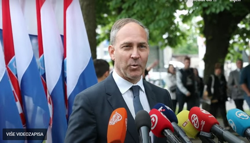 Bartulica u Okučanima bez dlake na jeziku: 'Imam jedno pitanje za Milorada Pupovca...'